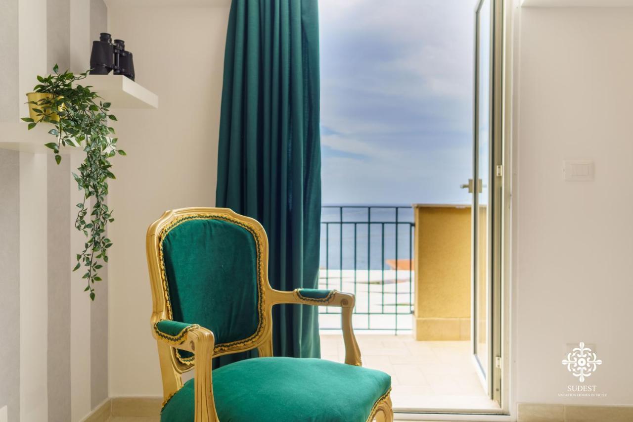 Villa Vittoria - Waterfront House Augusta Exterior photo